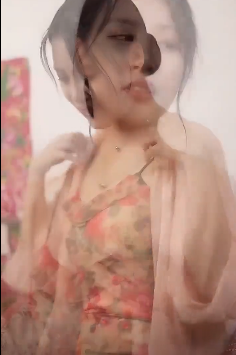 相思相望不相亲